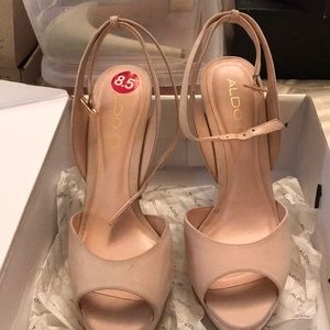 Women’s high heels